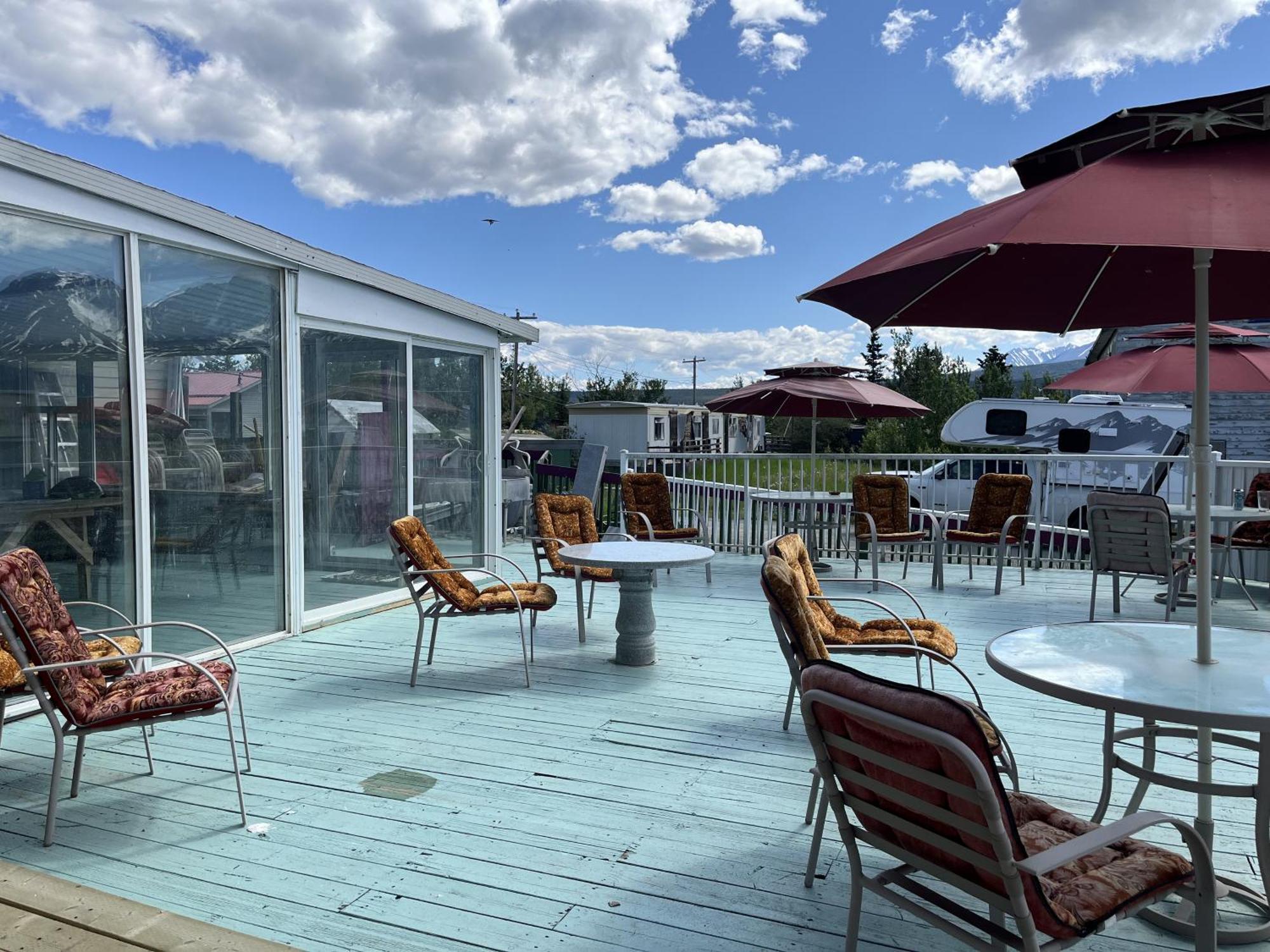 Kluane Park Inn Haines Junction Dış mekan fotoğraf