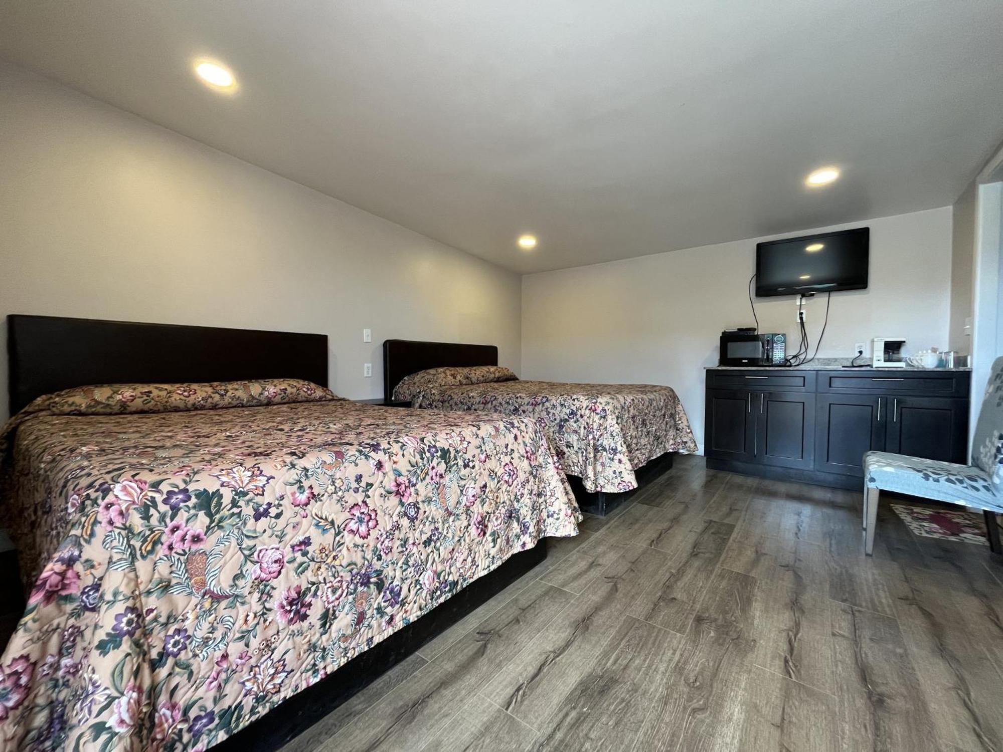 Kluane Park Inn Haines Junction Dış mekan fotoğraf