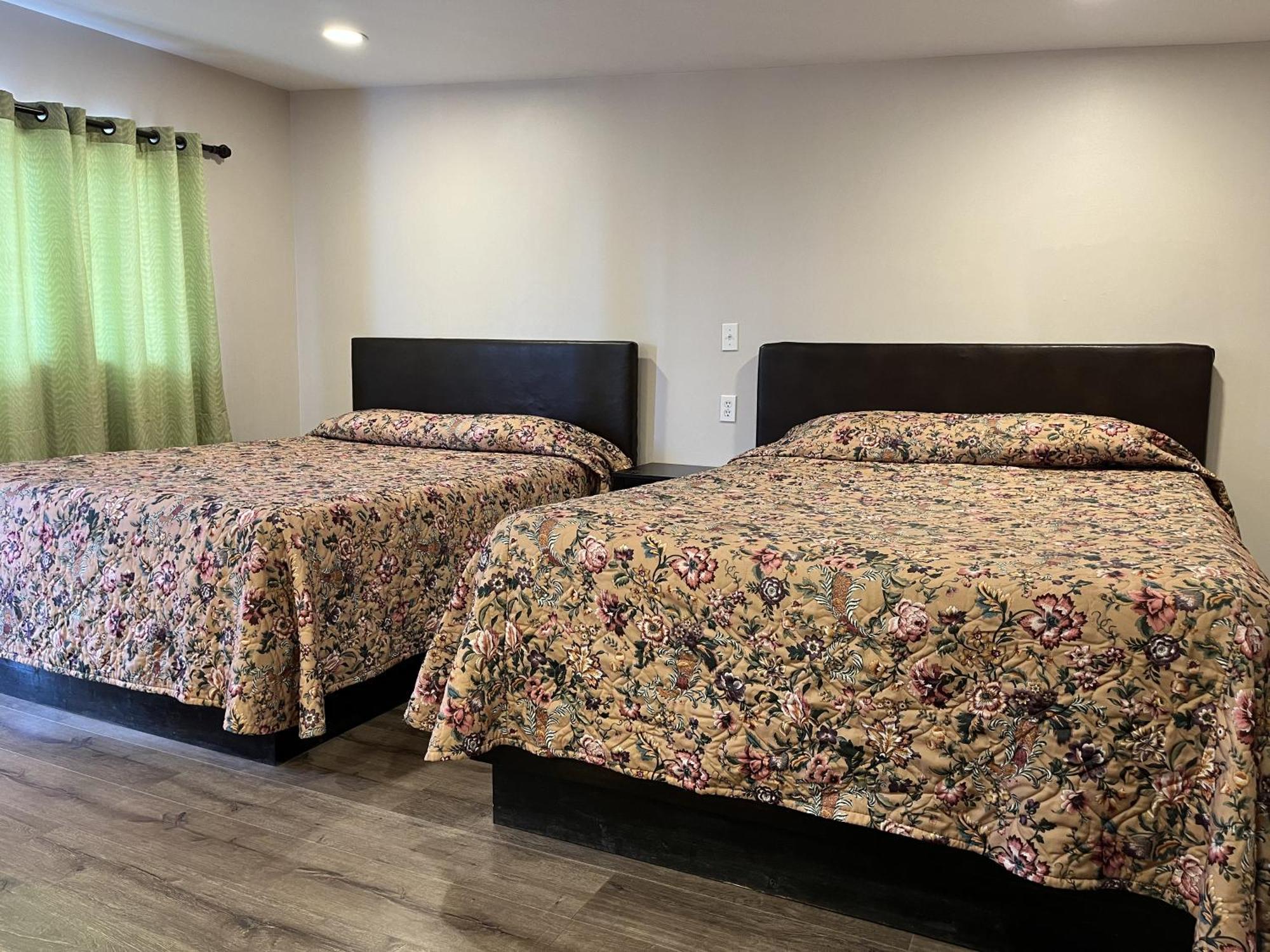 Kluane Park Inn Haines Junction Dış mekan fotoğraf