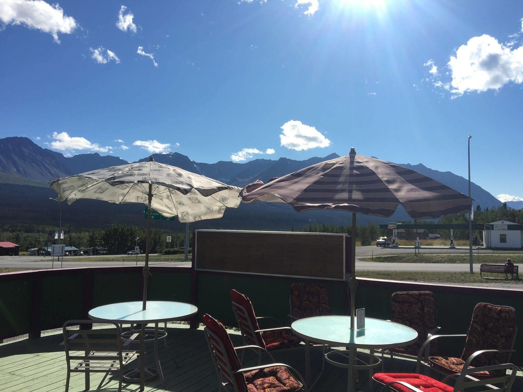 Kluane Park Inn Haines Junction Dış mekan fotoğraf